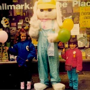 FOR YOUR SMALL HUMANS!! 🍭 live show listing